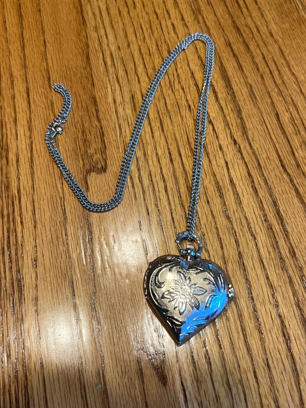 Silver Floral Heart Locket Necklace - Women Tested and new battery installed
